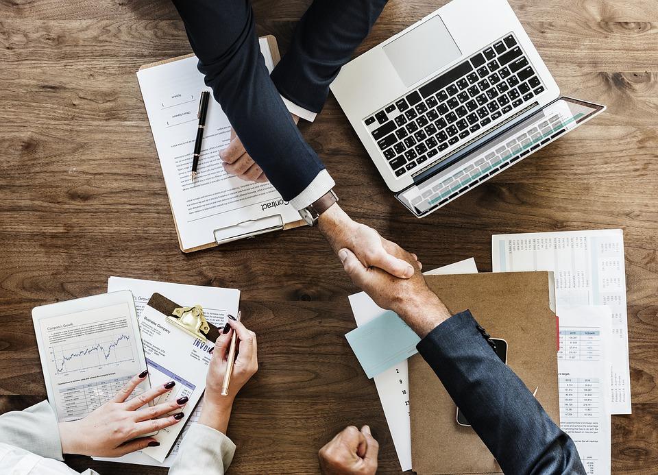 qu'est-ce que l'intelligence commerciale